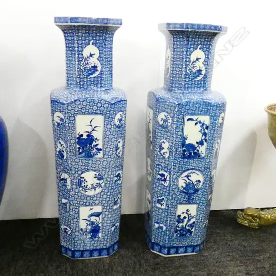 PR TALL B/W VASES H.560MM