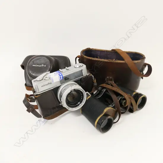 VINTAGE ZEISS BINOCULARS & CASED MINOLTA CAMERA