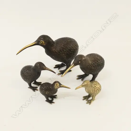 5 BRASS KIWIS GRADUATING SIZES H. 100MM