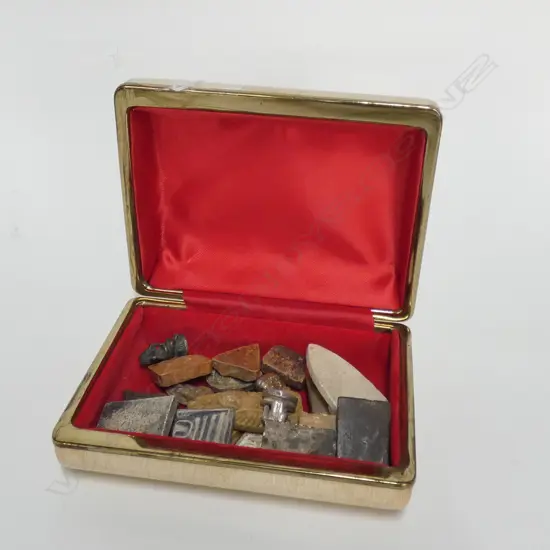 COLLECTION BUDDHA ITEMS 