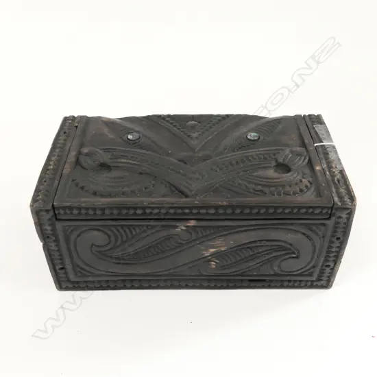 CARVED WOODEN MAORI BOX L. 200MM