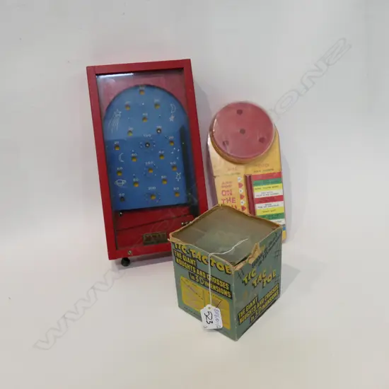 3 VINTAGE TOYS. 'ON THE BALL'. 'JOMAX' PIN BALL. TIC-TAC-TOE