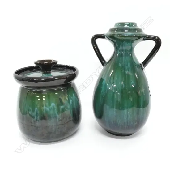 2 PCES BLUE MOUNTAIN POTTERY; LAMP BASE H. 290MM & LIDDED CROCK 