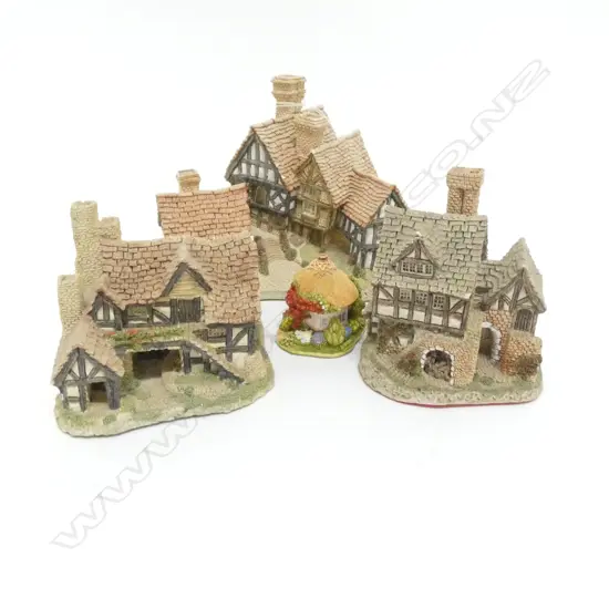 3 DAVID WINTER HOUSES + 1 LILLIPUT LANE COTTAGE
