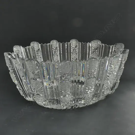 HEAVY CUT CRYSTAL BOWL L320 MM