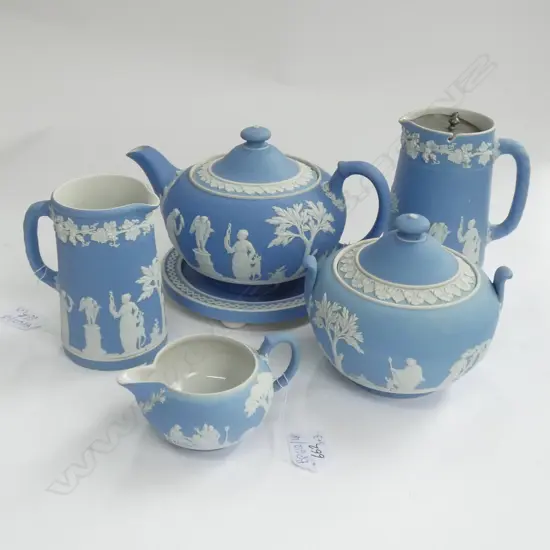 6 PCES WEDGWOOD JASPERWARE; TEAPOT AF, SUGAR, 3 JUGS