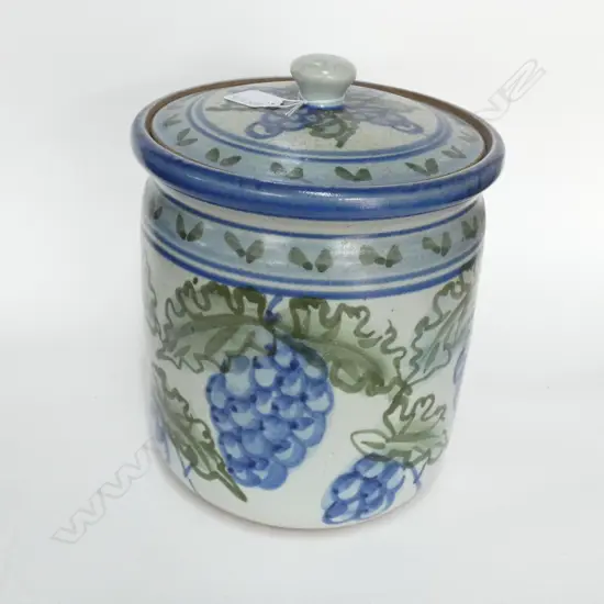 CHARLIE SEAKINS LIDDED POT H. 270MM