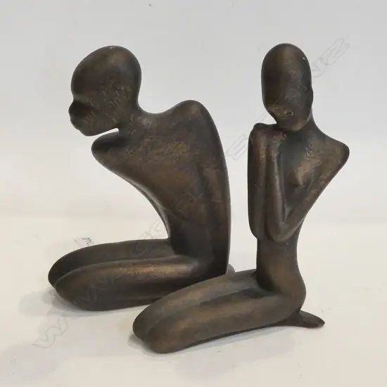 PR OF MODERNIST FIGURES, H. 260MM