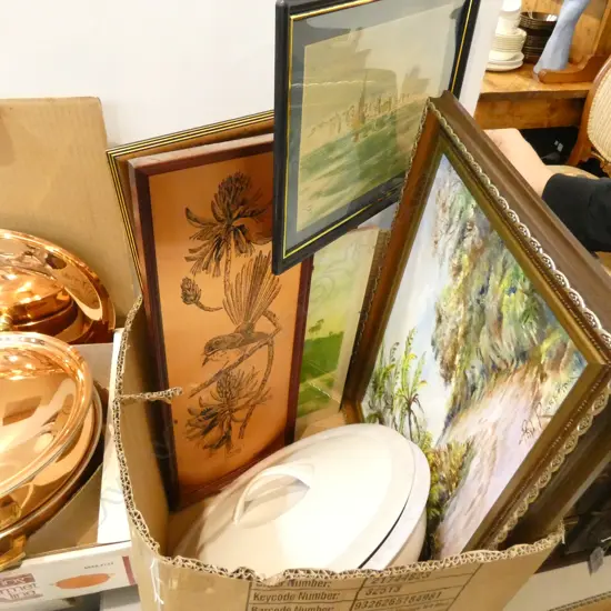 BOX LOT ARTWORKS, TEMUKA CASSEROLE