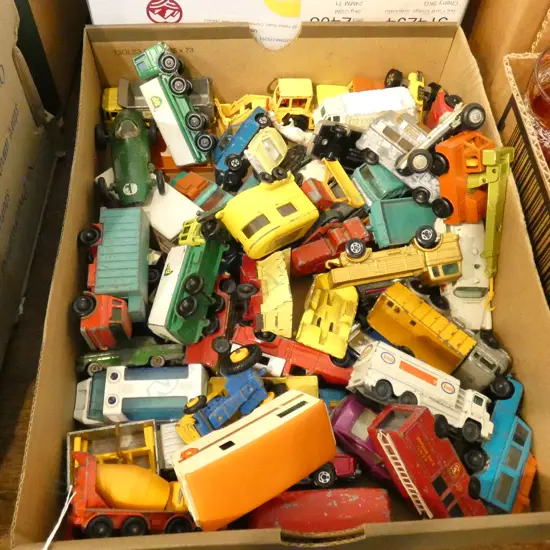 COLLECTION OF MATCHBOX CARS ETC