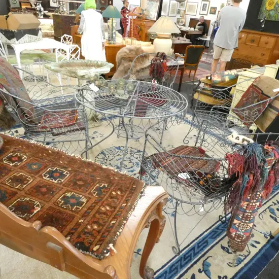 4 WIRE OUTDOOR CHAIRS WITH CIRCULAR TABLE DIA 1000 MM