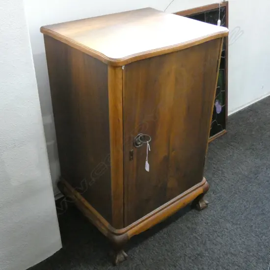 STINKWOOD CABINET H. 850MM