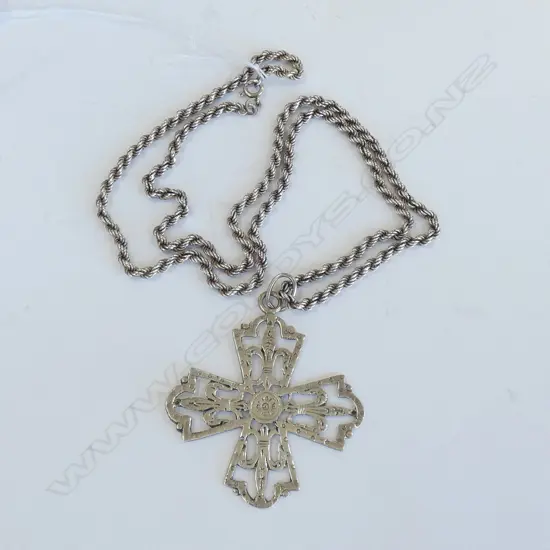 SILVER CROSS AND CHAIN