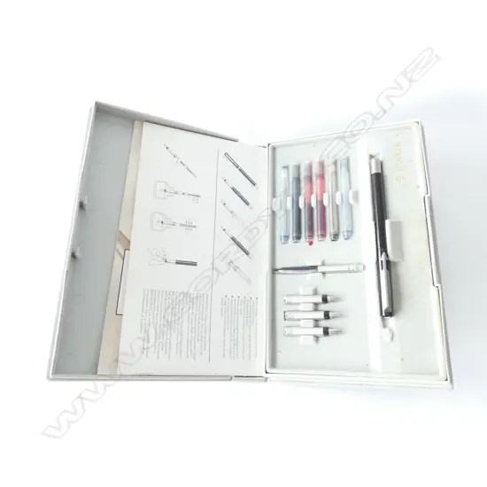 CASED PARKER CALLIGRAPHY SET