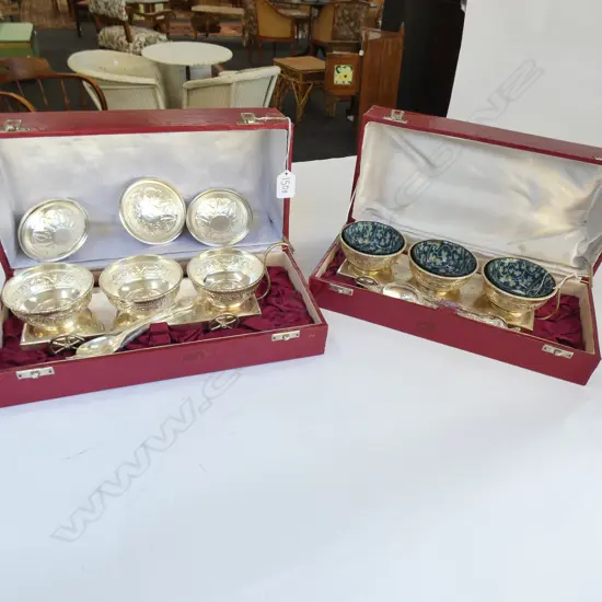 PR OF CASED EASTERN CONDIMENTS L 300 MM