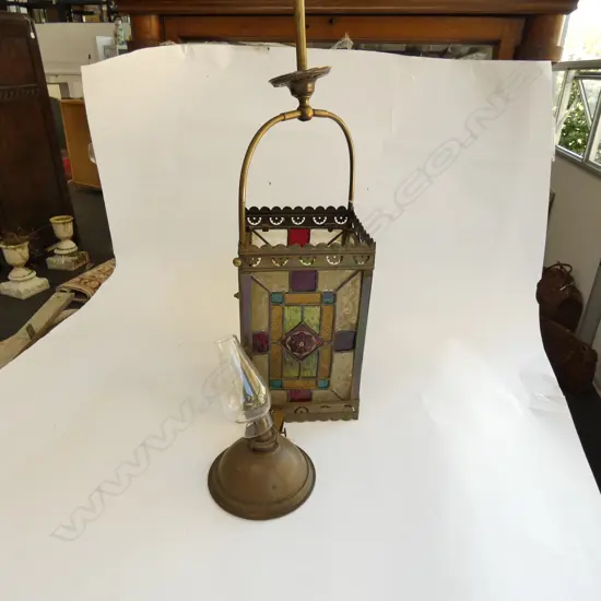 LEADLIGHT COLOURED GLASS PORTICO LAMP w SMALL KERO BURNER