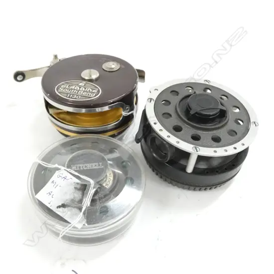 2 AUTOMATIC FLY REELS - GARCIA MITCHELL 710 + SOUTH BEND 1190