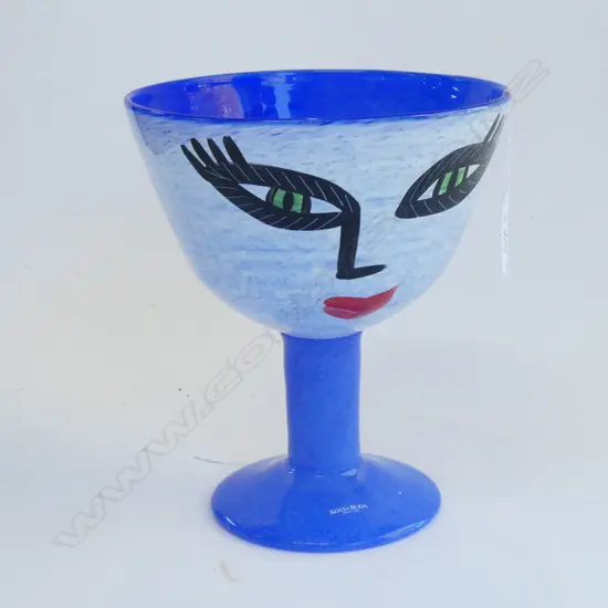 KOSTA BODA ART GLASS VASE W FACE SIGNED ULRICA HV/BG