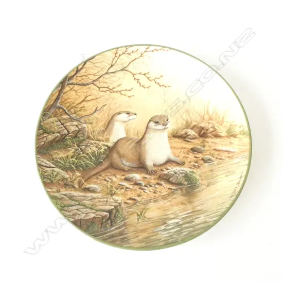 ROYAL DOULTON LE PLATE"OTTER PAIR ON RIVERBANK"