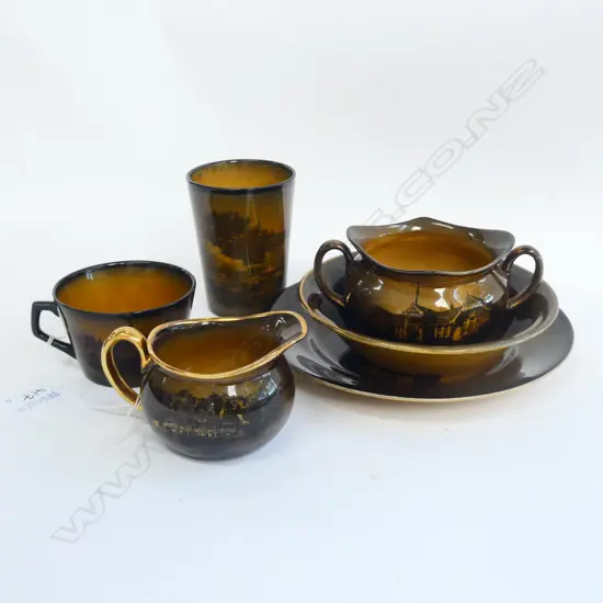 6 PCES RIDGWAYS NZ SCENES; 4 ROTORUA & 2 HAMILTON