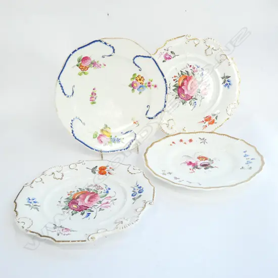 4 CONTINENTAL HAND PAINTED PLATES, 2 A PAIR