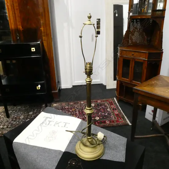 BRASS TABLE LAMP BASE w AMERICAN SHADE FITTING