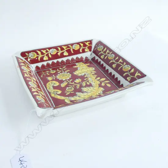 A CHINESE FLORAL DECORATED DISH L 220 MM