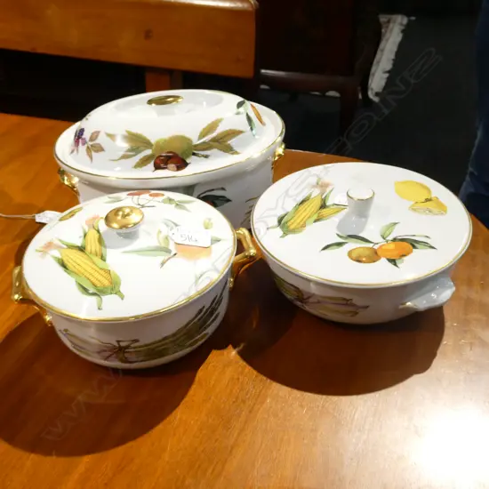 3 R/WORCESTER EVESHAM ASST. LIDDED TUREENS
