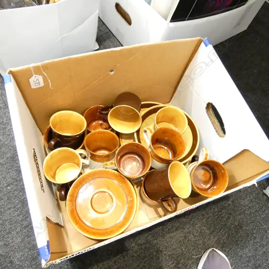 CROWN LYNN PART DINNER & TEA COFFEE SERVICE