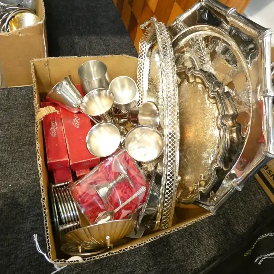 BOX LOT OF ASSTEP WARE ETC