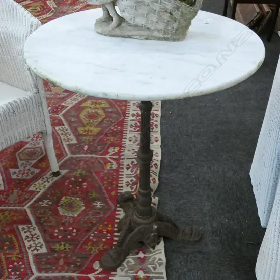 CAST IRON BASED PUB TABLE D 600 MM