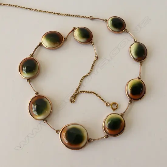 GOLD NECKLACE AND PENDANT CATSEYE SET IN 9CT GOLD TOTAL WEIGHT 33.5GM