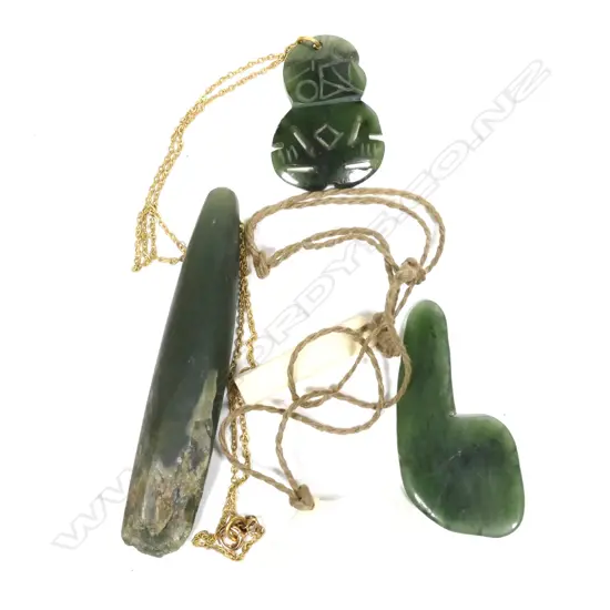 4 NZ SMALL PCES. 3 POUNAMU + BONE KIWI PENDANT