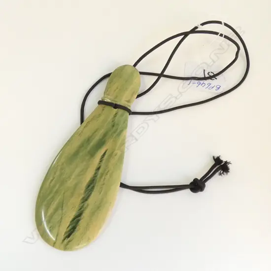 SMALL POUNAMU MERE L.140mm