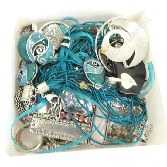 ASSORTED COSTUME JEWELLERY