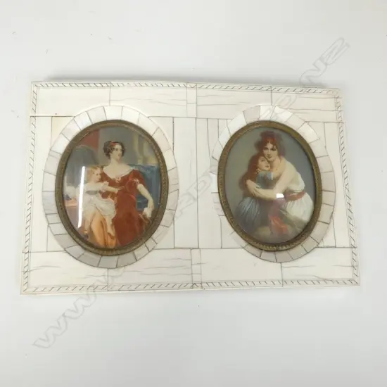 2 MINIATURE PORTRAITS IN PIANO IVORY FRAME 215 X 140MM