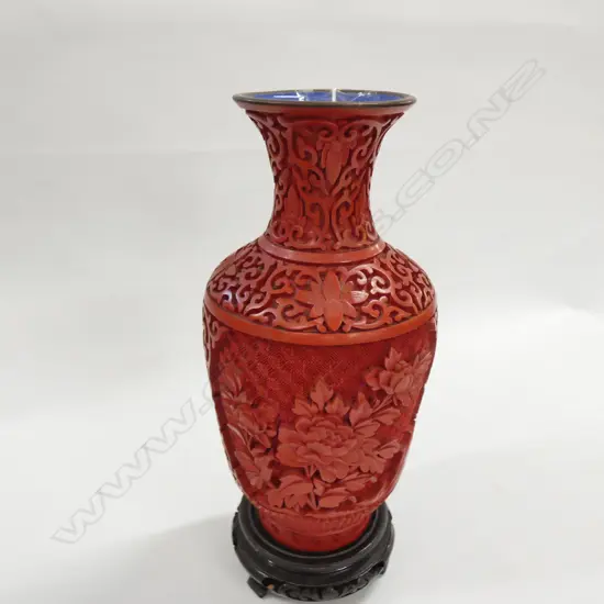CINNABAR VASE ON STAND H. 260MM