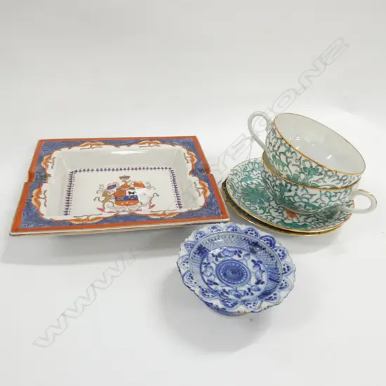 PR CHINESE TEA CUPS & SAUCERS + ASHTRAY & B/W DISH