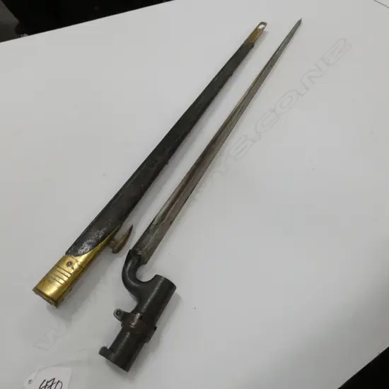 A pattern 1895 Martini-Enfield tri-form socket baronet