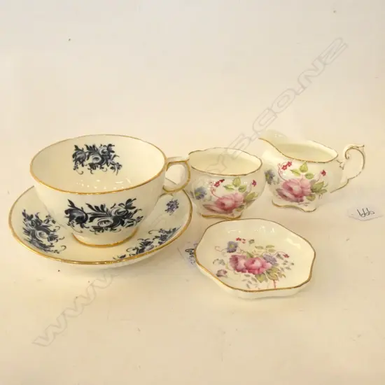 HAMMERSLEY BREAKFAST CUP & SAUCER + 3 PCES COALPORT