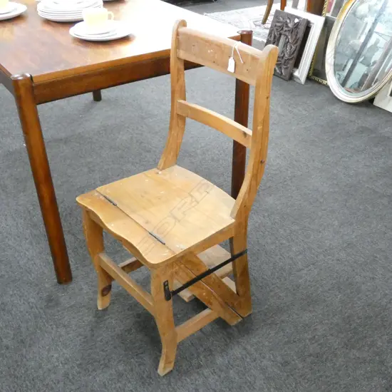 FOLDING LIBRARY LADDER CHAIR 