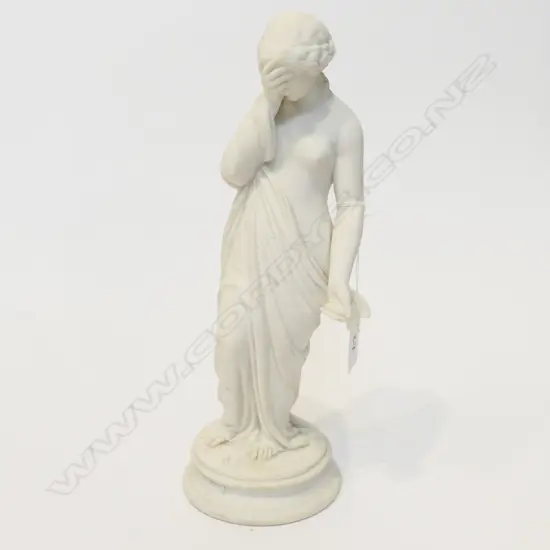 PARIANWARE FIGURE GRIEVING H. 250MM