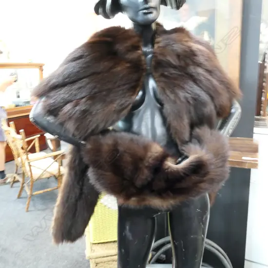 2 1920'S STYLE FUR STOLES