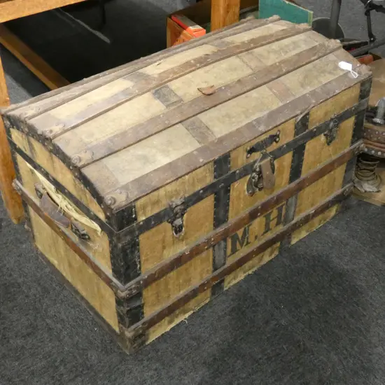 OLD CAPTAINS SEA CHEST - DISTRESSED H.580MM L.900MM D.500MM