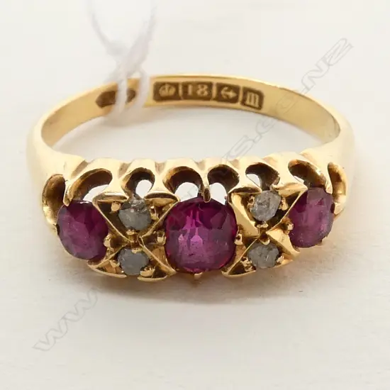 18CT RUBY AND DIAMOND AF RING O SIZE