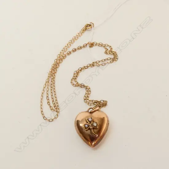 9CT ROSE GOLD SEED PEARL HEART PENDANT ON FINE 9CT CHAIN 2.5 GRAMS L. 500MM