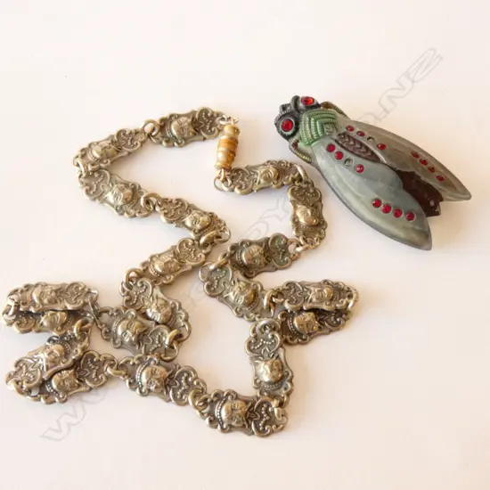 WHITE METAL NECKLACE AND CICADA BROOCH