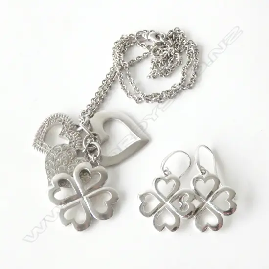 HARDY BROTHERS JEWELLERS NECKLACE & EARRING SET - CLOVER DESIGN (BOXED)