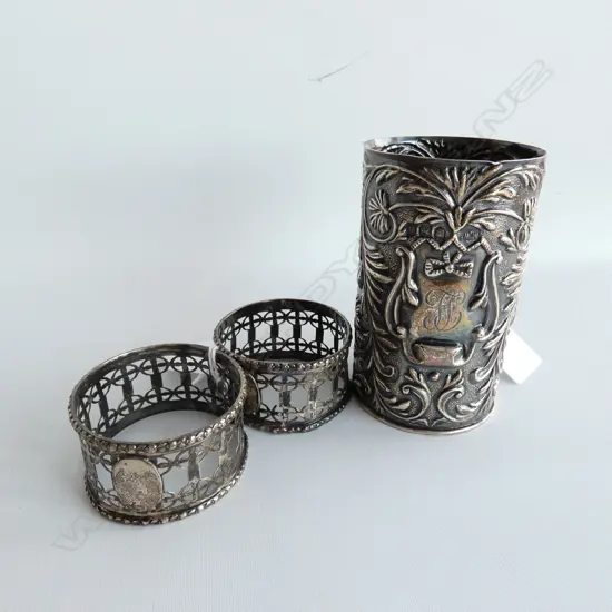 STG SILVER BOTTLE CAP LONDON 1903 + PR STG NAPKIN RINGS 94 GRAMS