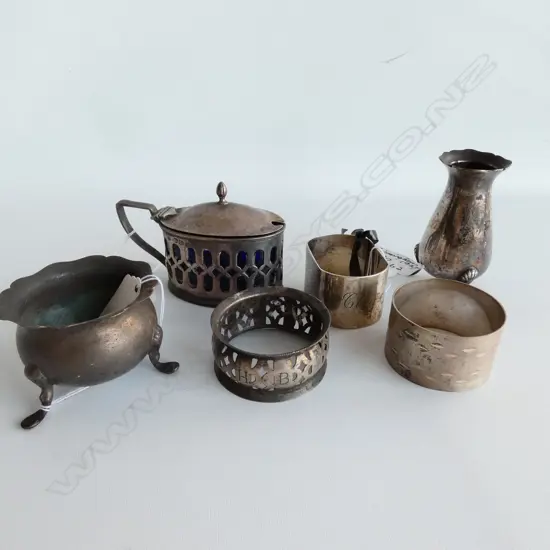 3 STG SILVER NAPKIN RINGS /MUSTARD ETC